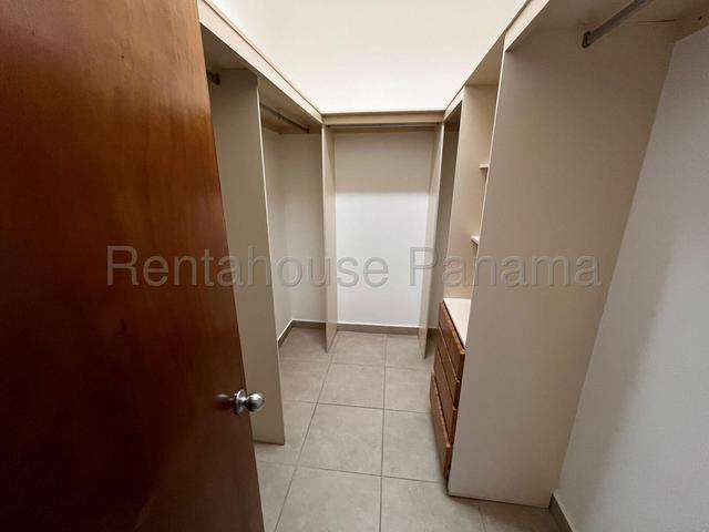 Se alquila moderna casa con línea blanca completa en Altos de Panamá 27-7223/GMB - Imagen 14