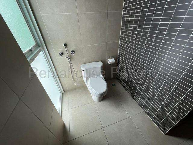 Se alquila moderna casa con línea blanca completa en Altos de Panamá 27-7223/GMB - Imagen 16