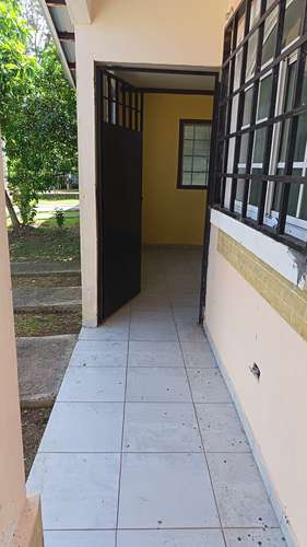 Banco vende casa en BOSQUES DE VALLE HERMOSO