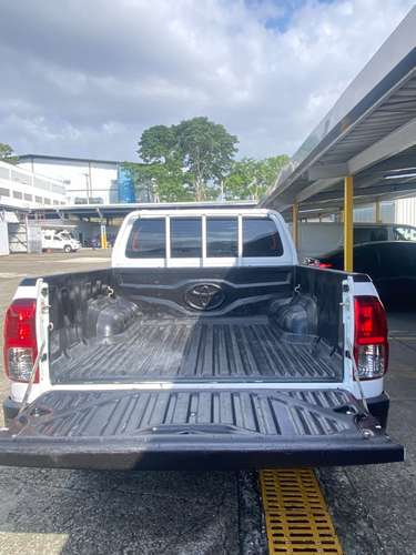 TOYOTA HILUX 2026 - Imagen 8