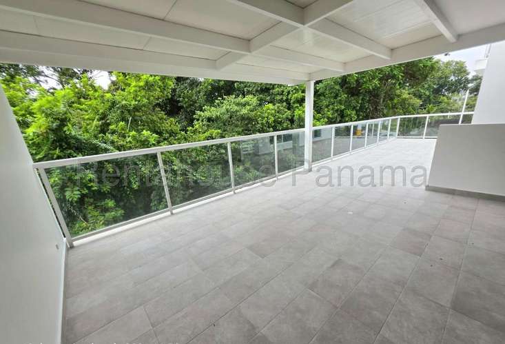Alquiler apartamento sin muebles en PH Clayton Park II, Clayton - terraza | uVIK-27-2467 - Imagen 2