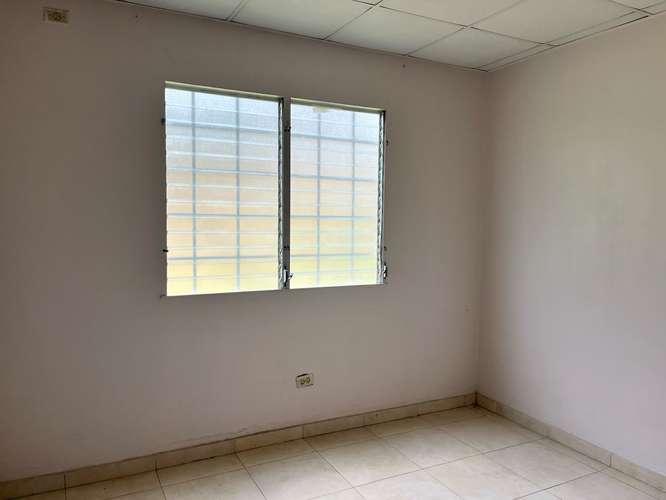 Banco vende casa en RESIDENCIAL PALO ALTO – PRADERA AZUL, 24 DE DICIEMBRE - Imagen 8