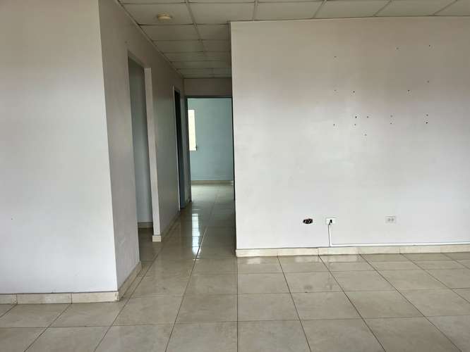 Banco vende casa en RESIDENCIAL PALO ALTO – PRADERA AZUL, 24 DE DICIEMBRE - Imagen 2