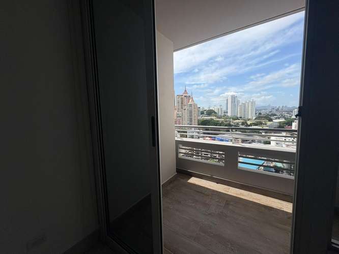 Apartamento en Venta · 2 Habitaciones y Balcón · Luxor 300 · El Cangrejo - Imagen 3