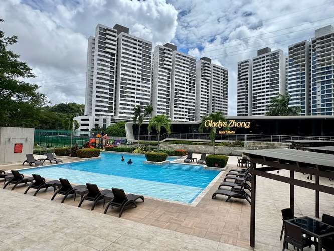 ¡Por debajo del precio de mercado! Apartamento en Condado Country Club
