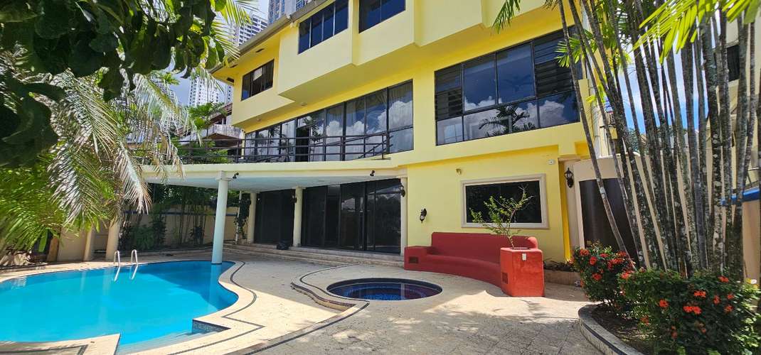 Se Alquila Casa en Dos Mares. - Imagen 3