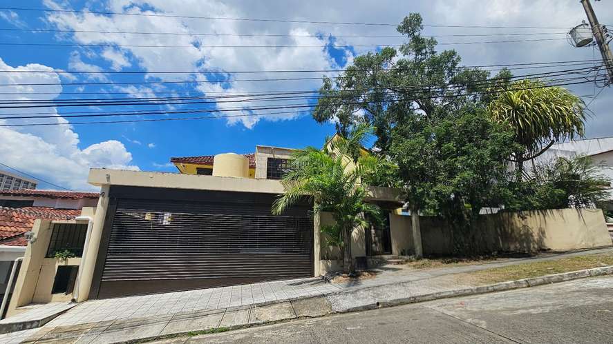 Se Alquila Casa en Dos Mares. - Imagen 4