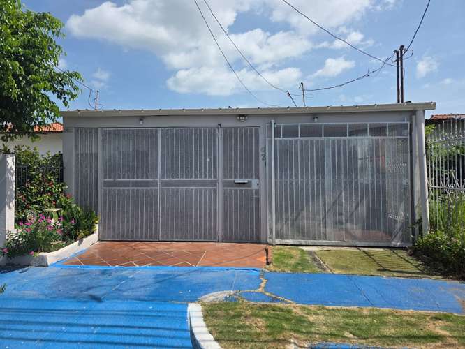 Alquiler de Casa en Campo Limberg