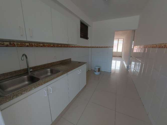 ALQUILER APARTAMENTO  120mts2, 3 RECAMARAS, PLANTA BAJA, AVE JUAN PABLO II $825.00usd - Imagen 4