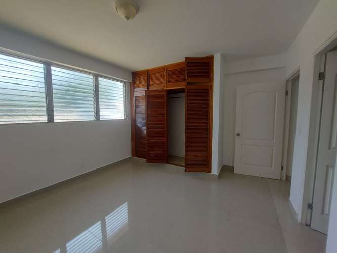 ALQUILER APARTAMENTO  120mts2, 3 RECAMARAS, PLANTA BAJA, AVE JUAN PABLO II $825.00usd - Imagen 14