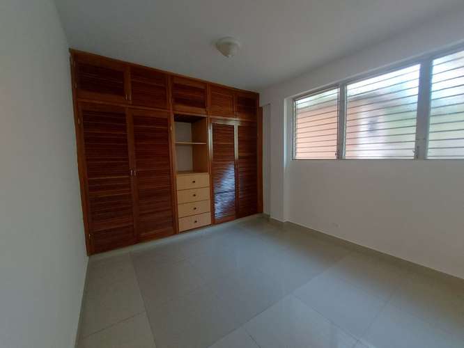 ALQUILER APARTAMENTO  120mts2, 3 RECAMARAS, PLANTA BAJA, AVE JUAN PABLO II $825.00usd - Imagen 13