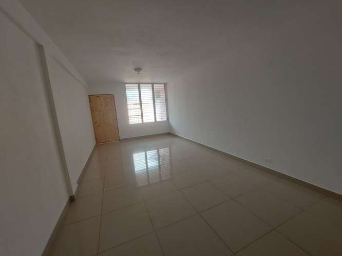 ALQUILER APARTAMENTO  120mts2, 3 RECAMARAS, PLANTA BAJA, AVE JUAN PABLO II $825.00usd