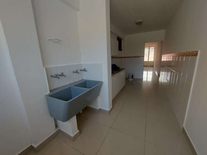 ALQUILER APARTAMENTO  120mts2, 3 RECAMARAS, PLANTA BAJA, AVE JUAN PABLO II $825.00usd - Imagen 6