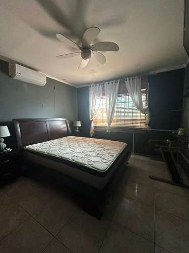 Hermosa Casa de 3 pisos en Residencial Limajo - Imagen 9