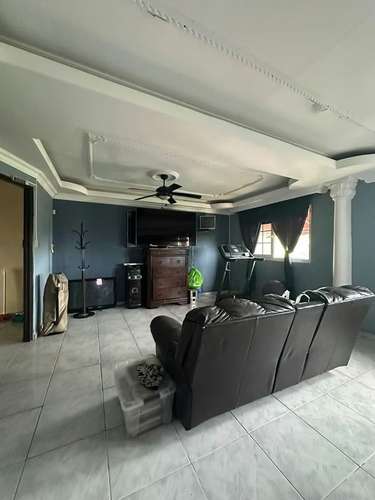 Hermosa Casa de 3 pisos en Residencial Limajo - Imagen 5