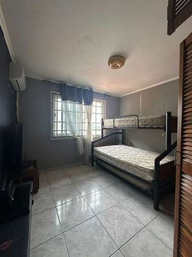 Hermosa Casa de 3 pisos en Residencial Limajo - Imagen 10