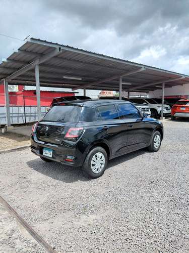 2025 Suzuki Swift - 1166 km - Garantía de agencia hasta agosto 2028 - Imagen 2