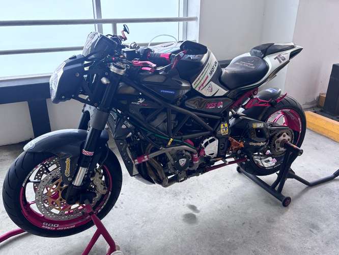 MV Agusta Brutale 750  - Imagen 4