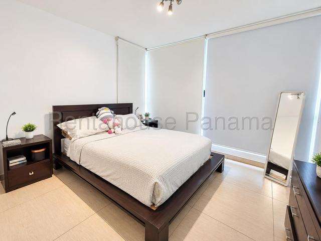 Apartamento en Alquiler en Avenida Balboa JG