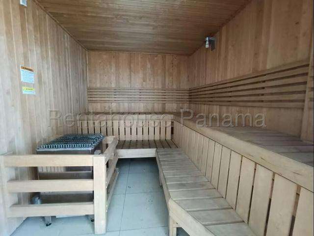 Apartamento en Alquiler en Avenida Balboa JG