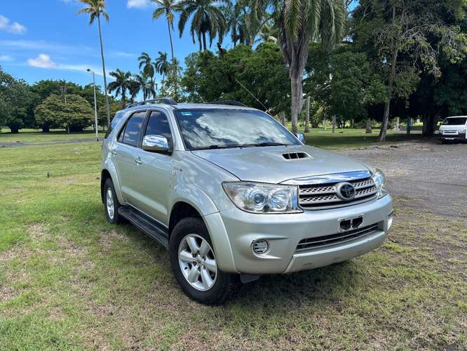 Fortuner 2010