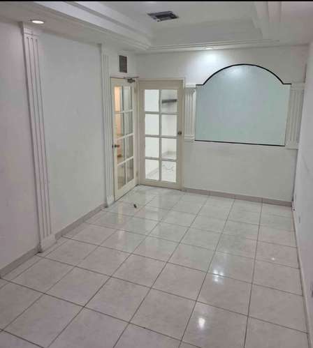Se alquila local comercial en Paitilla,Ph Mirasol.