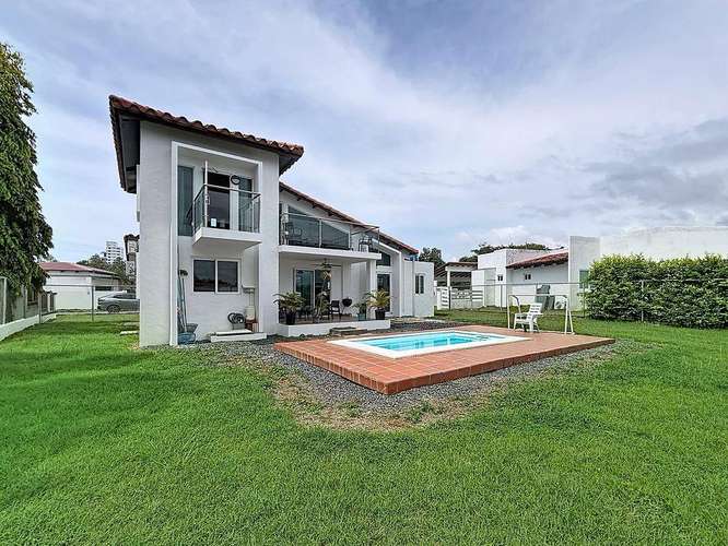 Alquiler de casa amueblada en Playa Malibú – Nueva Gorgona - Imagen 2