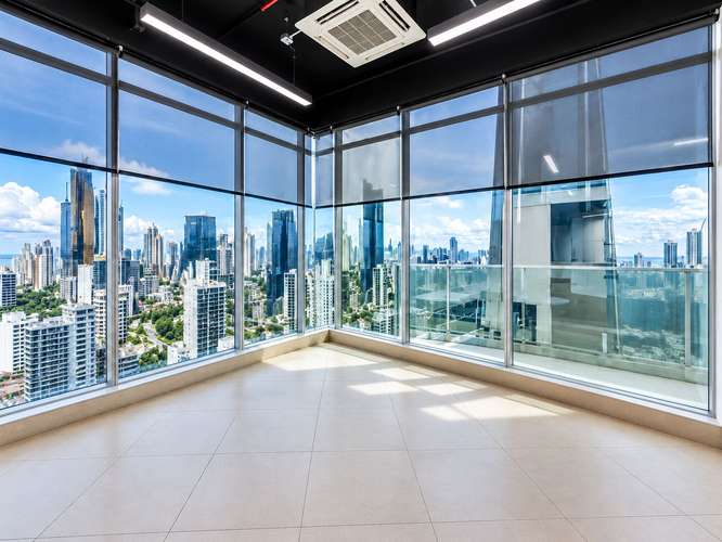 VENTA DE OFICINA  F&F TOWER (EL TORNILLO) CALLE 50 - Imagen 3