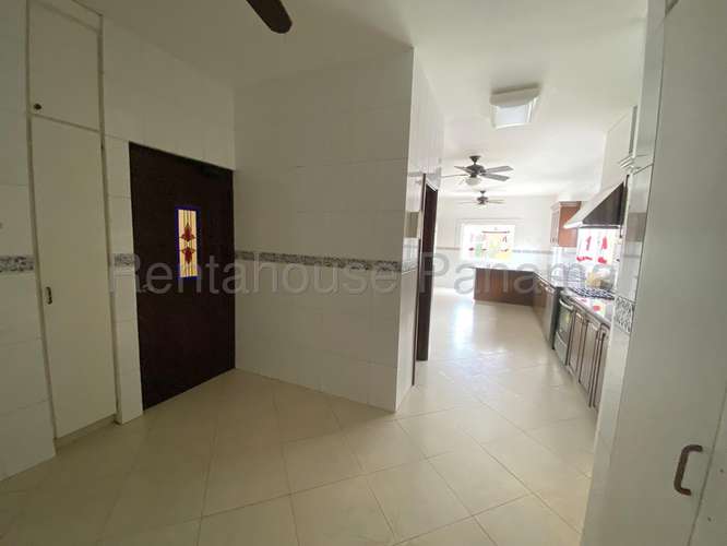 Casa en Alquiler en Costa del Este. 27-2200. - Imagen 18
