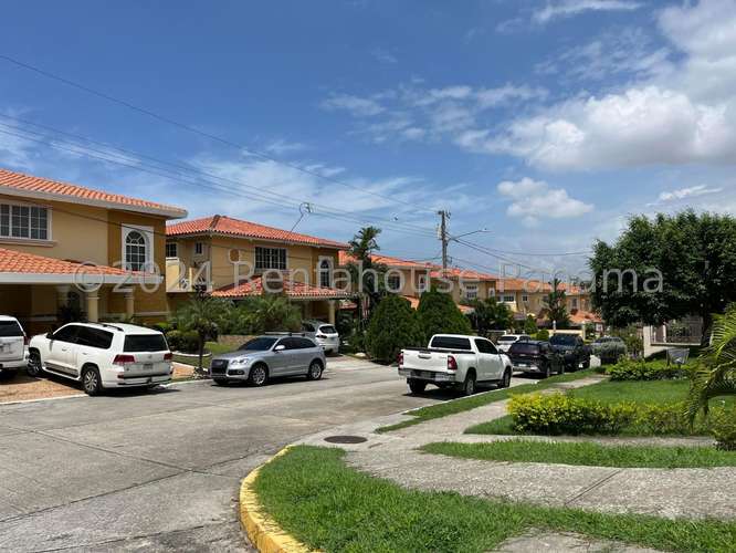 Casa en Venta en Villa Lucre. 27-1399.
