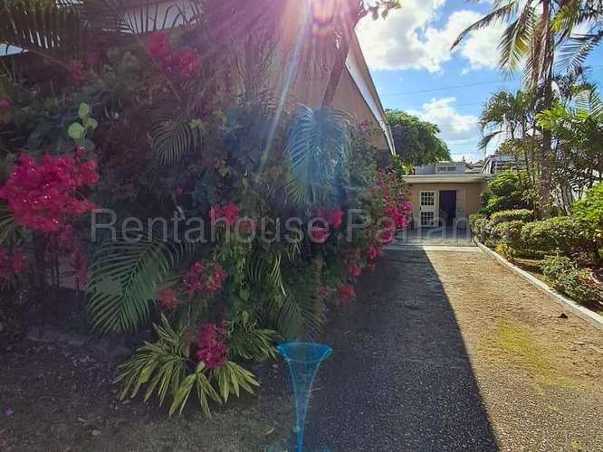 Casa en Venta en Coco del Mar. 26-7583. - Imagen 2