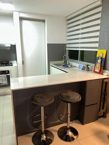 Alquilo apartamento amoblado en Costa Del Este, 3 recamaras, remodelado, 120m2. - Imagen 8