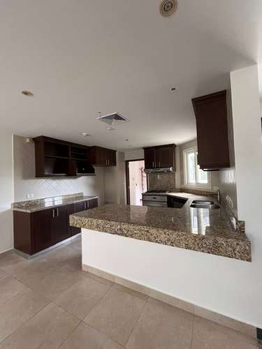 Vendo apartamento en Panama Pacifico, Cocoli, 290m2, 3 recamaras, Dos niveles, negociable. - Imagen 7