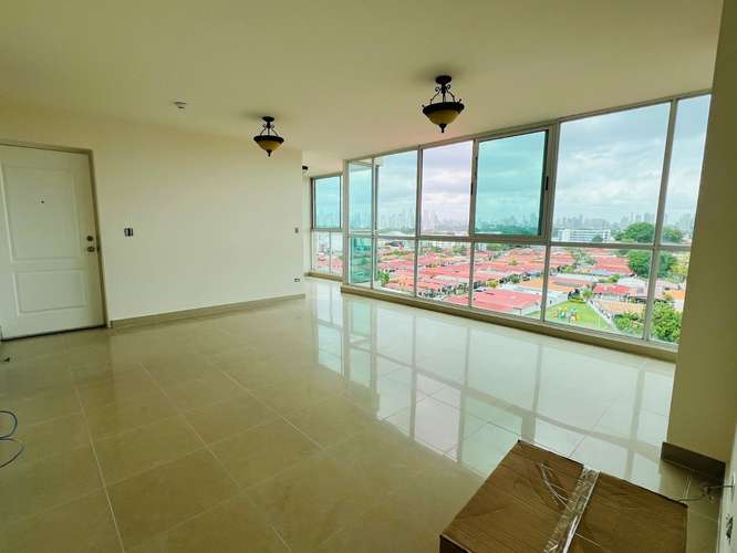 Vendo apartamento en Parque Lefevre, Chanis, La Fontana, 118m2, 3 recamaras, con Balcon, area social, 
