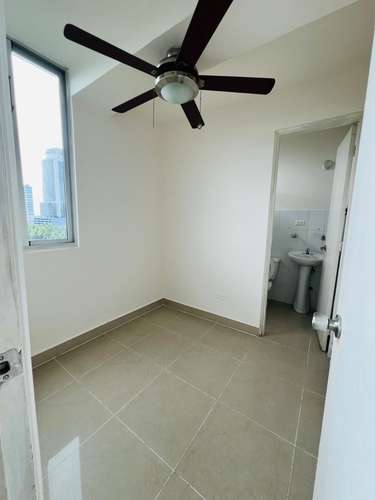 Vendo apartamento en Parque Lefevre, Chanis, La Fontana, 118m2, 3 recamaras, con Balcon, area social,  - Imagen 11