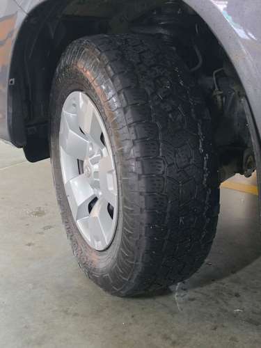 TOYOTA HILUX 2023 74mil km  - Imagen 18