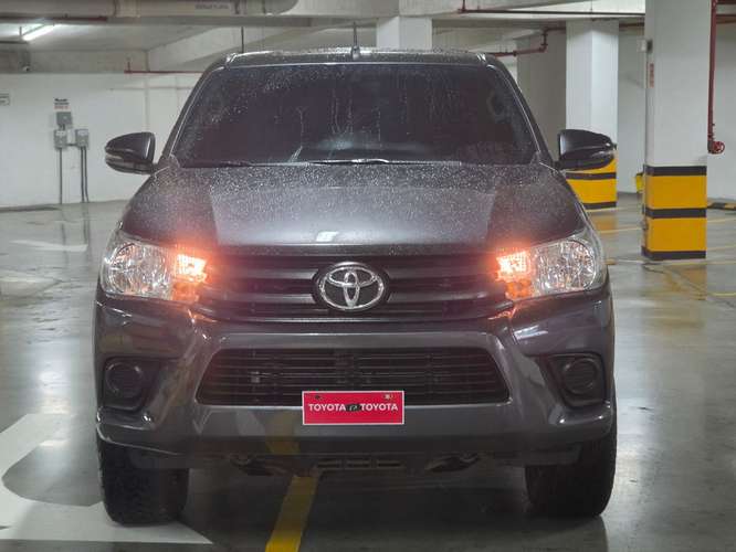 TOYOTA HILUX 2023 74mil km  - Imagen 9