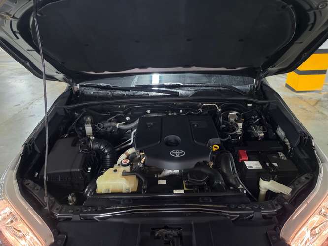 TOYOTA HILUX 2023 74mil km  - Imagen 19