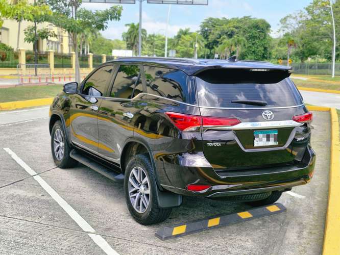 Toyota Fortuner 2019 Automatica Turbo Diesel - Imagen 6