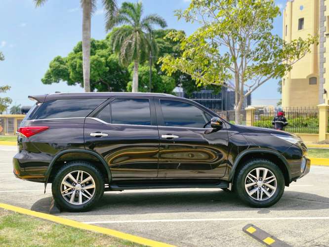 Toyota Fortuner 2019 Automatica Turbo Diesel - Imagen 4