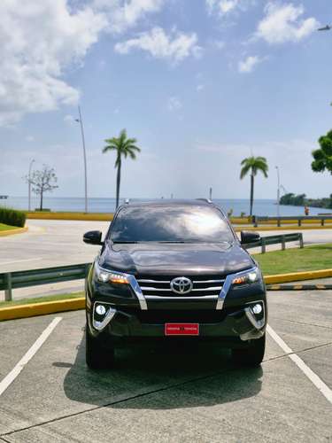 Toyota Fortuner 2019 Automatica Turbo Diesel - Imagen 2