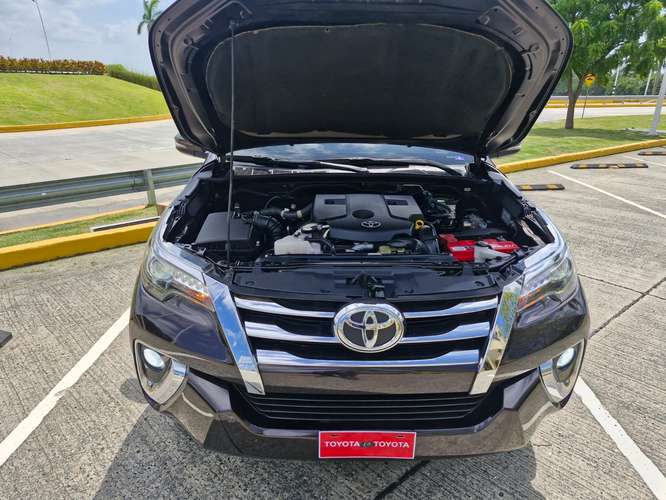 Toyota Fortuner 2019 Automatica Turbo Diesel - Imagen 14