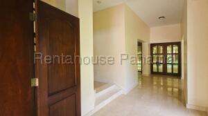 Casa en Venta en Clayton 27jack3033