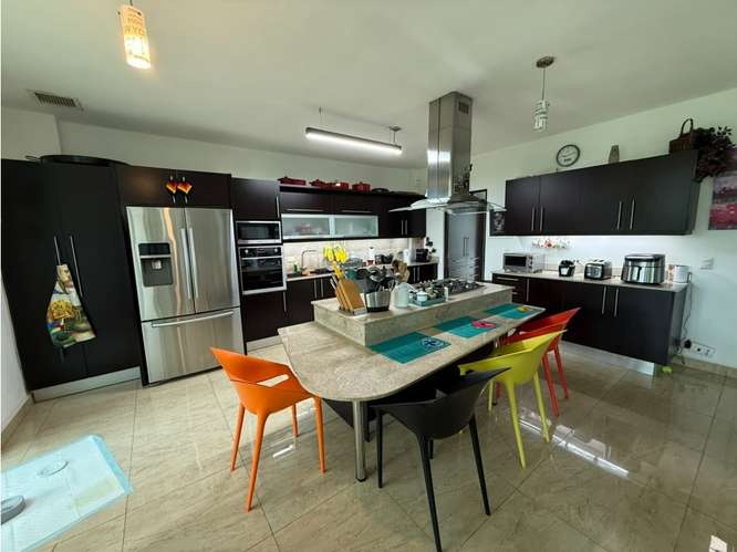 Venta de casa en esquina | Costa esmeralda, Costa Sur