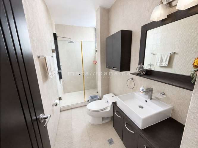 Venta de casa en esquina | Costa esmeralda, Costa Sur
