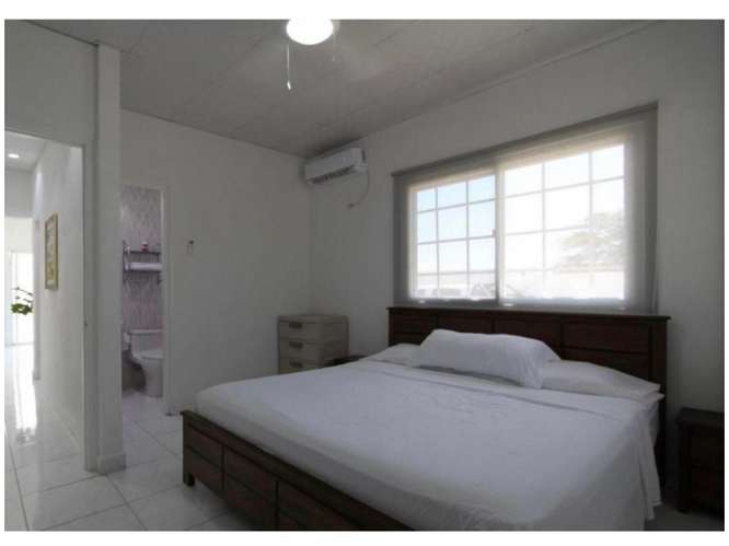 Casa con piscina - Venta - Costa Esmeralda - San Carlos - Imagen 8