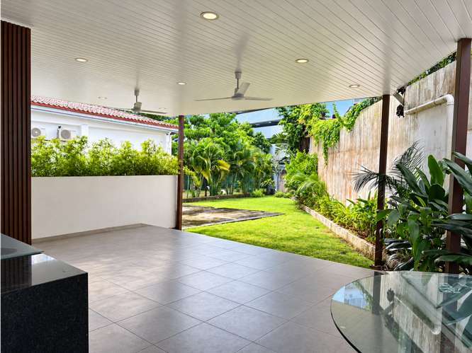 CASA EN ALQUILER EN VÍA PORRAS | PARA VIVIENDA  U OFICINAS-MZ - Imagen 3