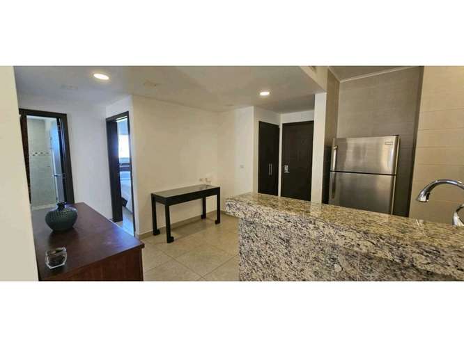 SE ALQUILA MODERNO APARTAMENTO DE 2 REC.EN COCOLI - Imagen 8