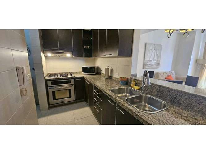 SE ALQUILA MODERNO APARTAMENTO DE 2 REC.EN COCOLI - Imagen 2