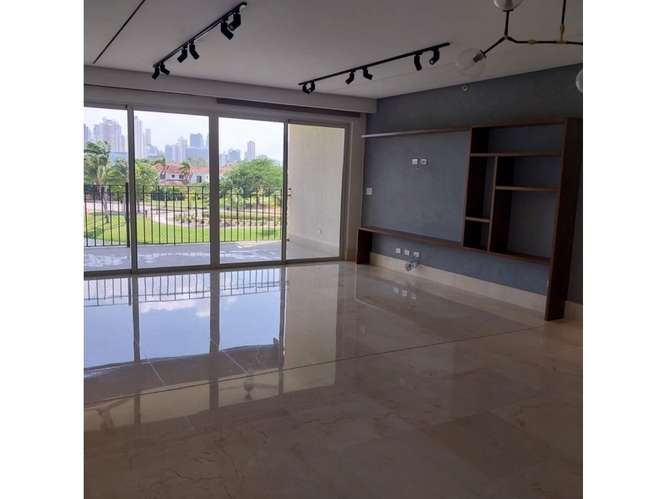Venta de apartamento en PH The Reserve, Santa María - Imagen 1